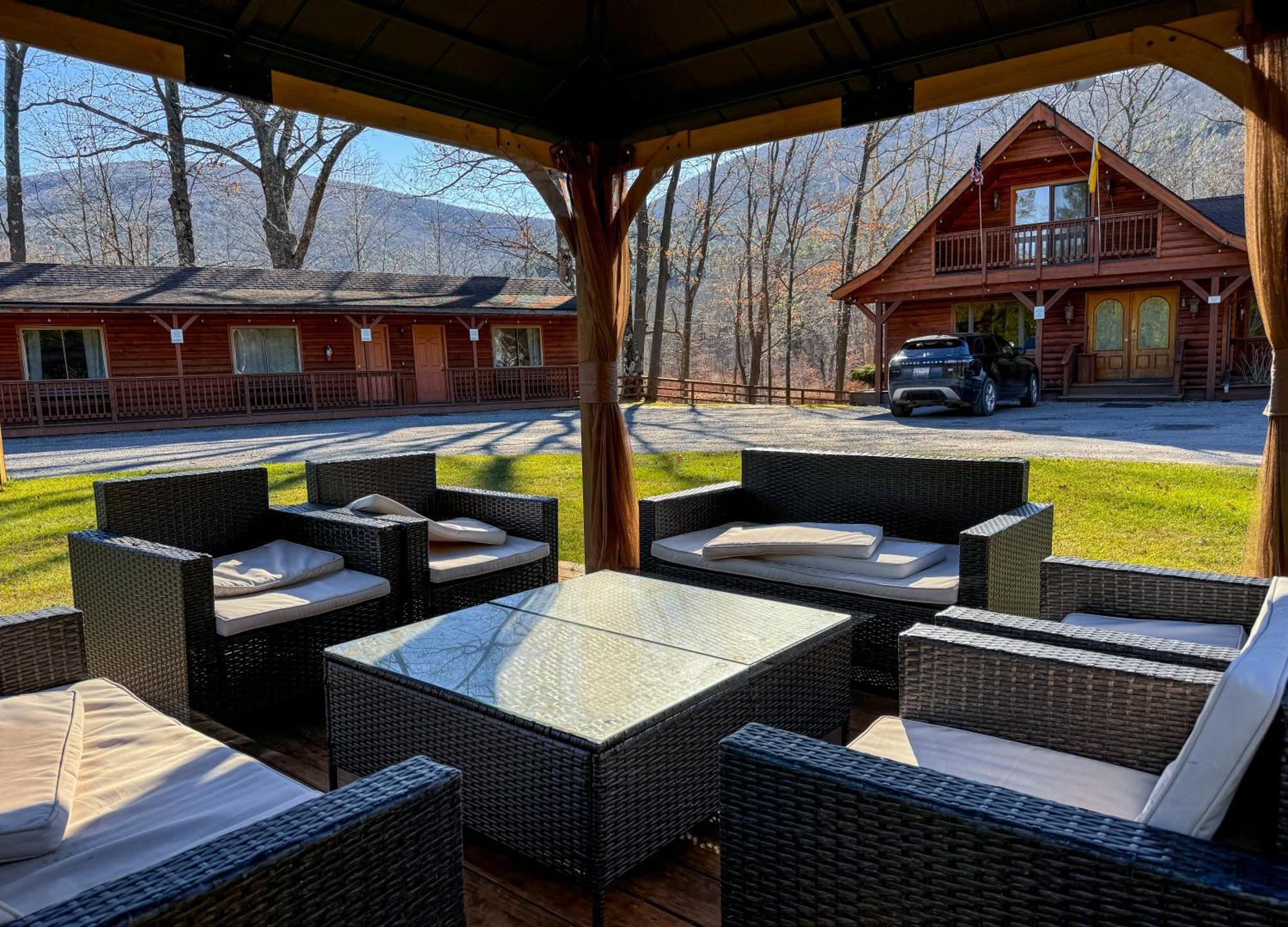 Xenia Lodge Hunter Ngoại thất bức ảnh